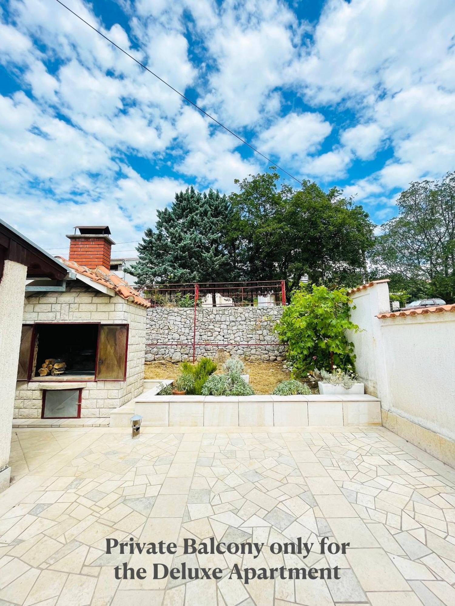 Anmarie Apartments Crikvenica Eksteriør billede